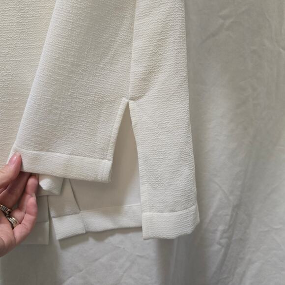 Madewell white textured button-down back short sleeve top poly/silk slits - Picture 5 of 11